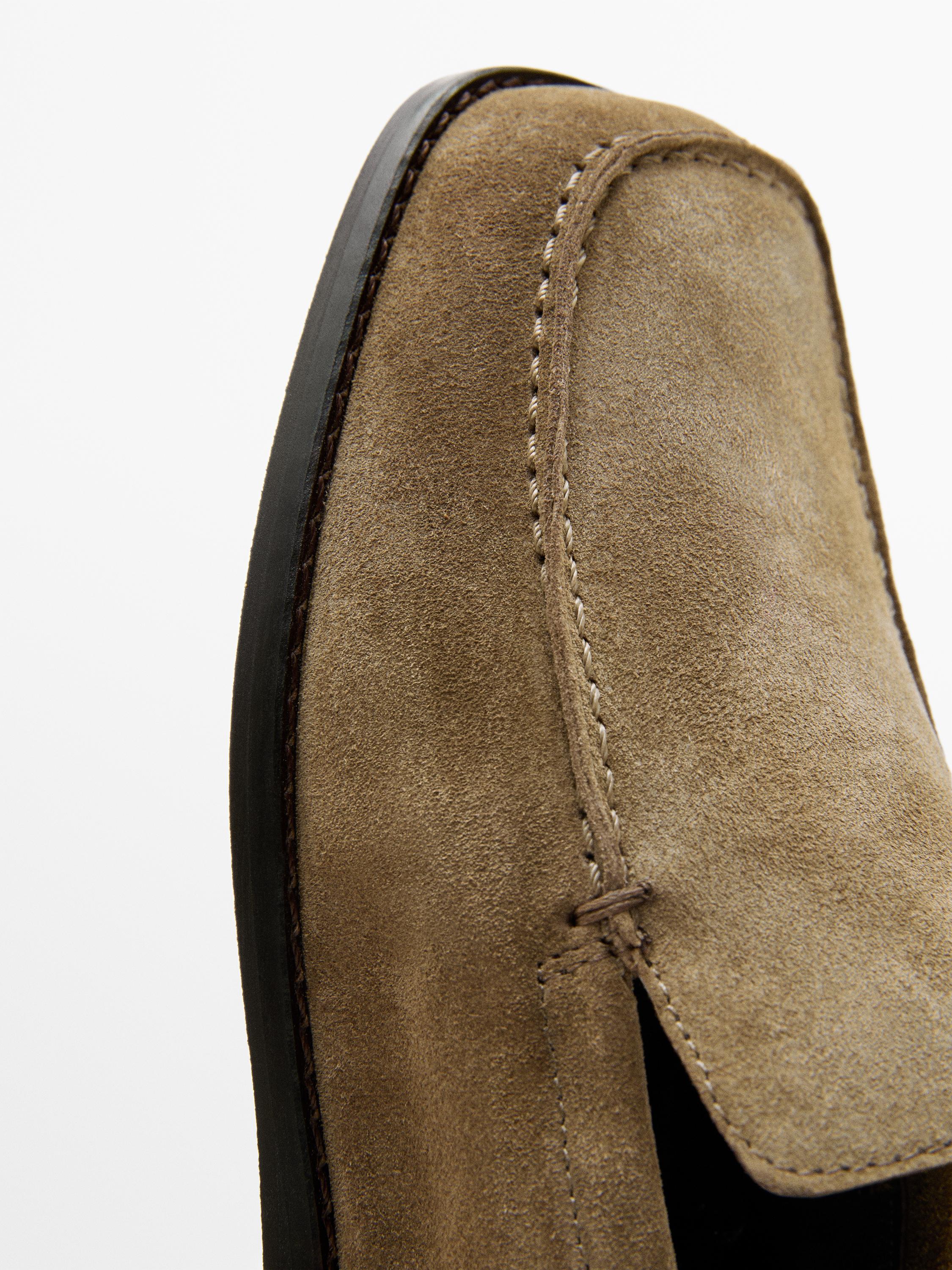 Mocassins en cuir souple froncés